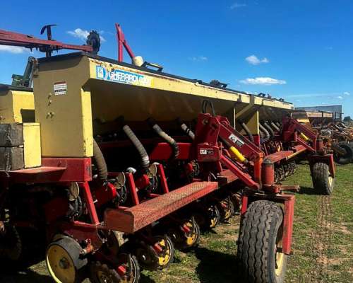 Sembradora Gherardi G-200 Neumatica de 14x52 muy Buen Estado
