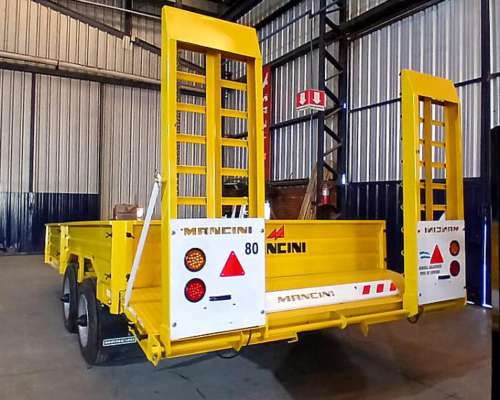 Trailer Carrozado Mancini con Barandas Rebatibles Financiar