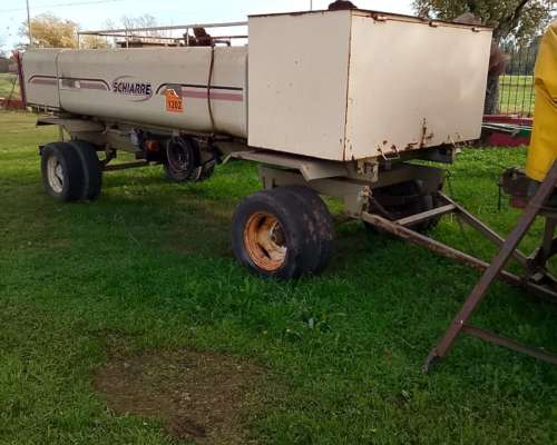 Cisterna Schiarre con Bauleras