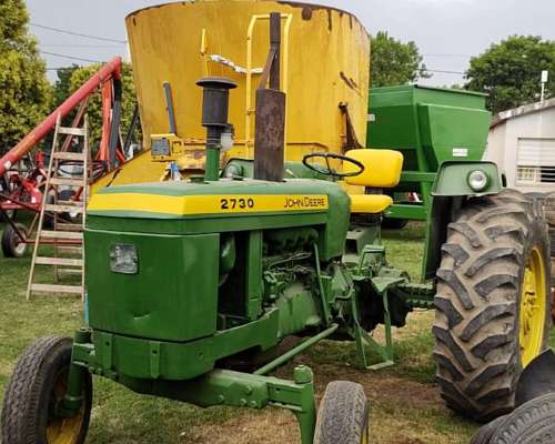 Tractor John Deere 2730 en muy Buen Estado