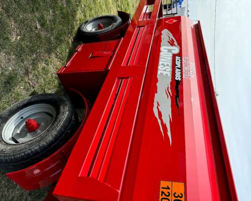 Acoplado Conese 3000 Litros con Baulera