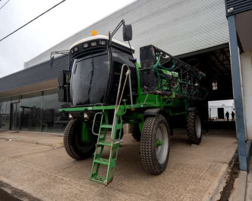 Pulverizadora Metalfor 3200 año 2003