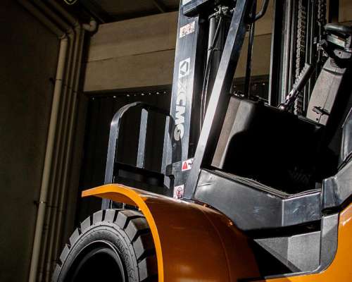 Autoelevador Xcmg FD35 3.500kg Dual T/T 4.5mt Todo Vial