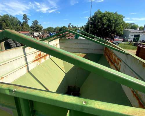 Tolva 4tt Nueva “despintada”