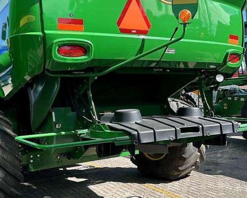 John Deere S780 con Draper de 45 Pies con Piloto
