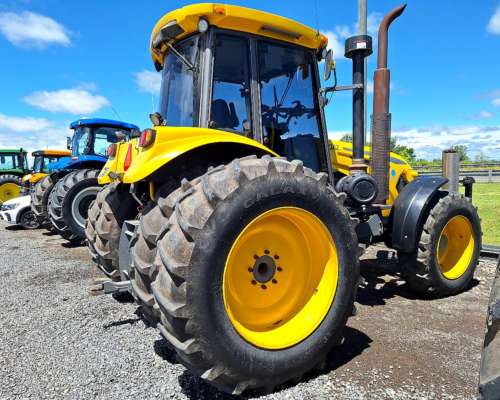 Usado - Pauny Audaz 2200 a - 4wd - Rod. Dual - 2019 - Piloto