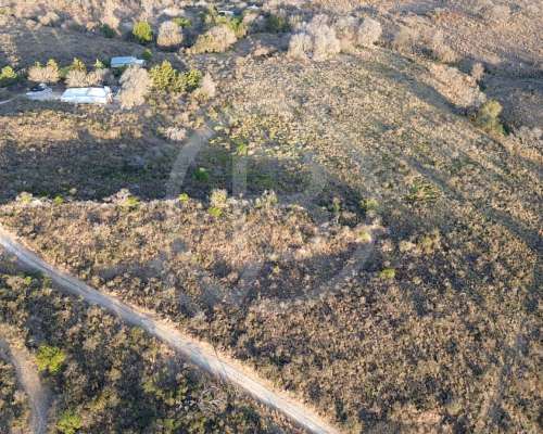 Terreno de 4 Ha en Falda del Carmen- con Arroyo, Casa