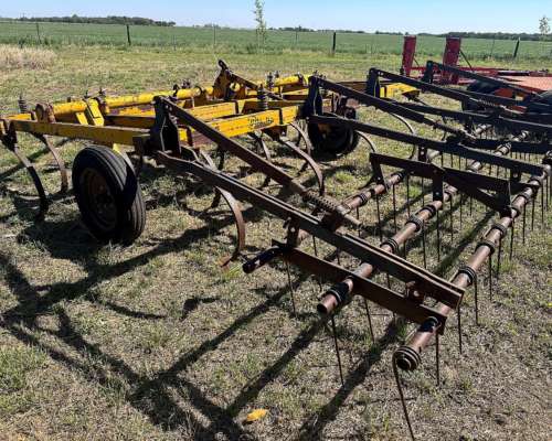 Cultivador de Campo Usado