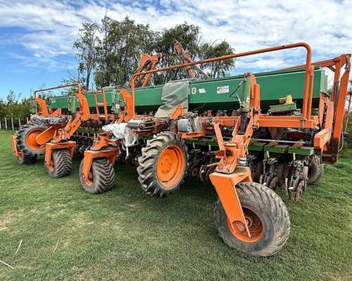 Sembradora Dumaire Mod 810- 25 a 35