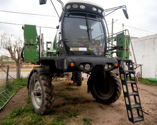 Pulverizadora Metalfor 3200 año 2010