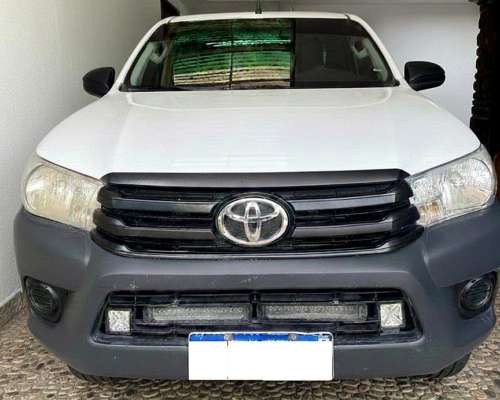 Toyota Cabina Simple 2019