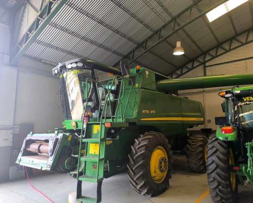 Cosechadora John Deere 9770 2wd, Paton, Plat 35 P, 2011