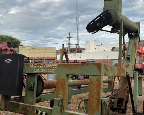 Extractor / Cargador de Grano Ferrucci en Cordoba