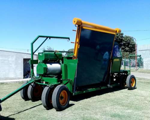 Embolsadora Forrajera 9/10 Pies Motor 260hp y Cabina Metabel