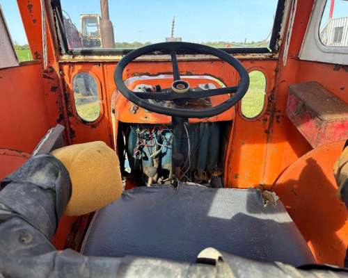 Fiat 700 e a Reparar