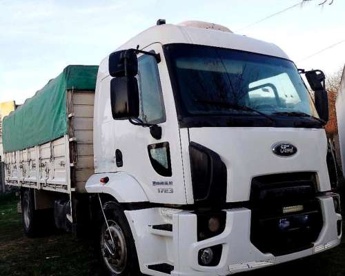 Ford 1723 año 2016 Carrocería Acoplado Ombu 2017 B/V
