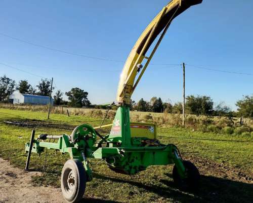 Picadora de Forrajes Fraga CNF 2352