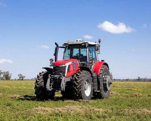 Nuevo Massey Ferguson 8s de 245 a 305 HP CVT Lanzamiento