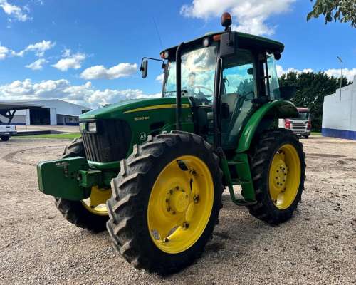 Tractor John Deere 5090 EH - Consignado