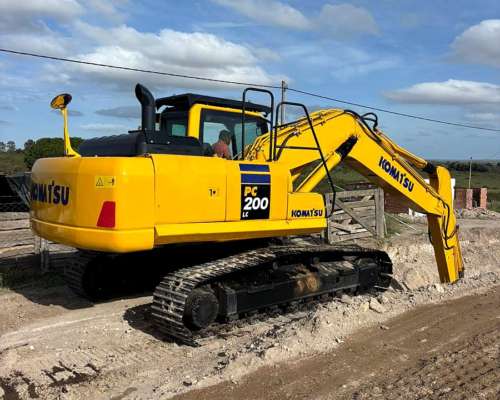 Komatsu PC 200 Reacondicionada 2024