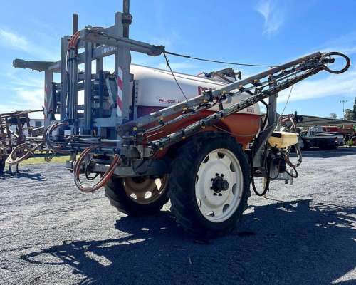 Pulverizador Ombu PA 3000.de 3000 Lts de Capacidad