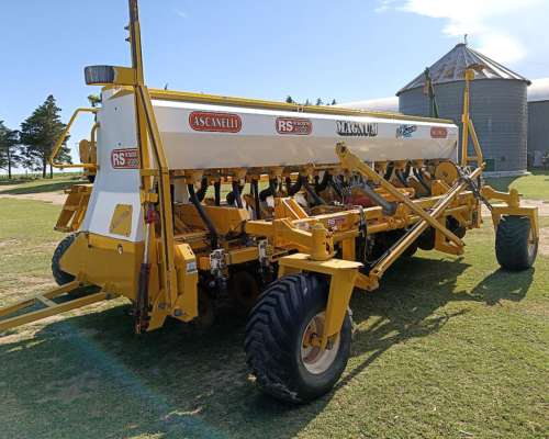 Ascanelli 10 Surcos Doble Fertilización en muy Buen Estado