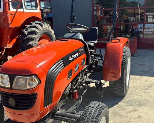 Tractor Hanomag 3 Puntos y Salida Hidraulica. Motor 0