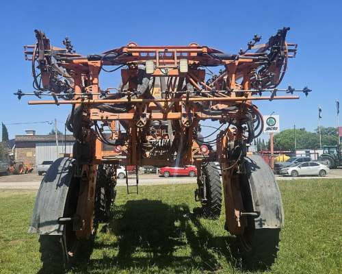 Pulverizador Jacto Uniport 3000 - 30 Mts - 2018