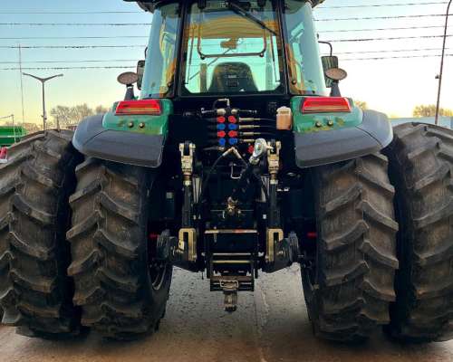 Tractor Chery CFJ 2204 Doble Traccion 220hp