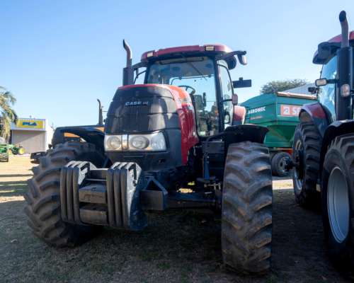 - Tractor Case 155