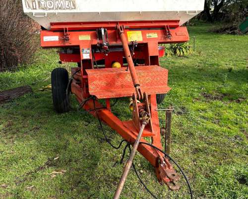 Fertilizadora Yomel Control 2022 con Banderillero Yomel