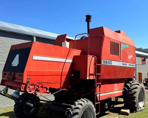 Cosechadora Massey Ferguson 5650
