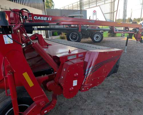 Segadora Case IH DC 135