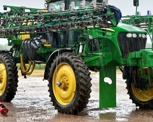 Pulverizadora John Deere 4730. año 2014
