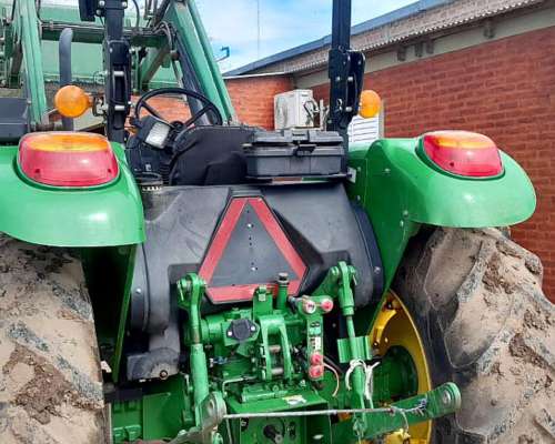 Tractor John Deere 5082e