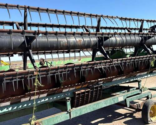 Plataforma John Deere Hydraflex 635f para Reparar