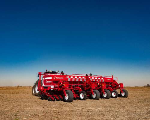 Sembradora de Pastura y Grano Fino Pionera