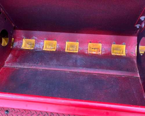 Sembradora 32000 de 38 a 21 cm . Bertini. Disponible