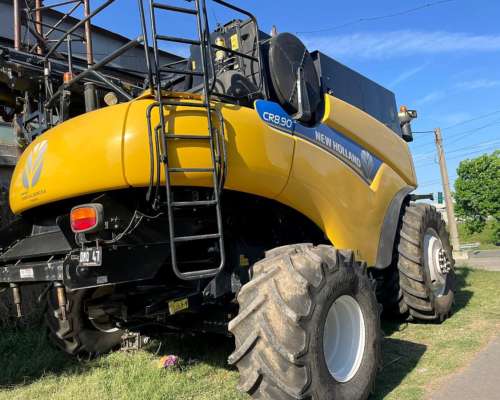 Cosechadora New Holland CR8.90 - Usada - año 2017