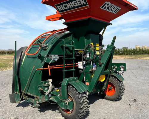 Embolsadora Richiger R990 año 2016