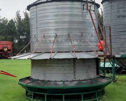Silo Comedero Autoconsumo Móvil