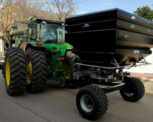 Fertilizadora 2750/3000/3500/3750/4000l Vortex Bernardin