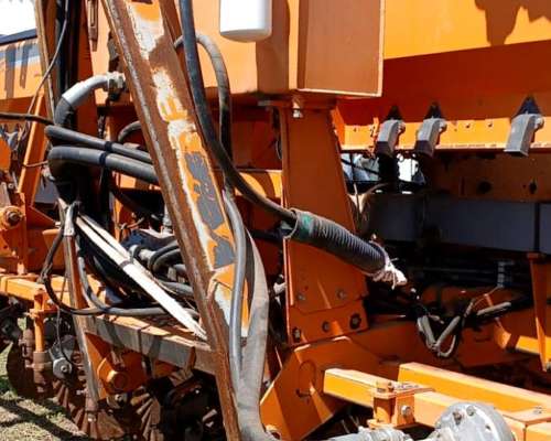 Agrometal TXN Mega 16-52 2011 Neumática