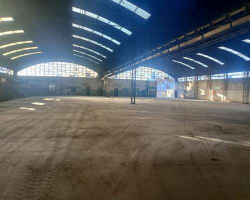 Vendo Predio + Nave + Oficinas Cordoba Velez Sarfield 4800