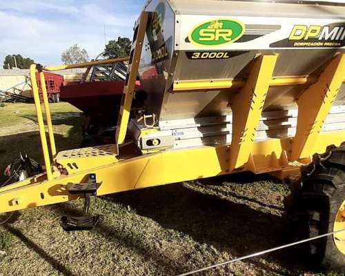 Fertilizadora SR Dpx-miniflex de 3000 Lts