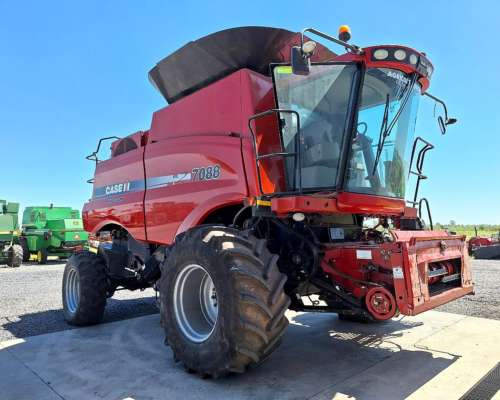 Cosechadora Case 7088 2011 - Doble Traccion - 35 Pies