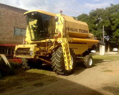 New Holland TC 59, con Plataforma de 28 Pies