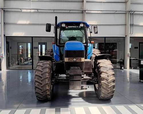 New Holland TM 7030 - año 2013