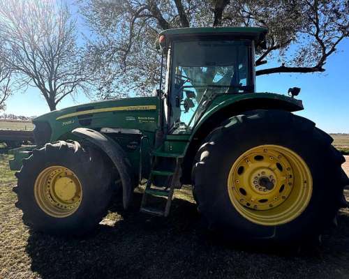 Tractor John Deere 7205j año 2011