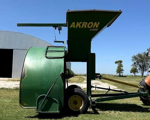 Embolsadora de Granos Secos - Akron